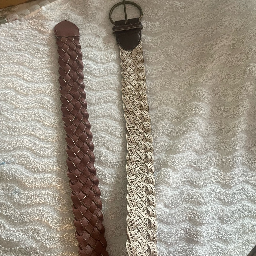 Beige belt.